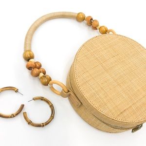 CIRCULAR BAG WITH WOODEN BEADS TOP HANDLE